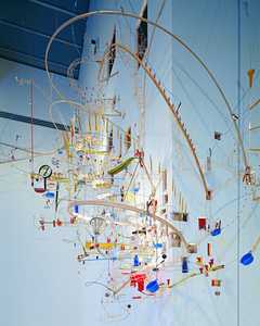 Sarah Sze, Seamless, 1999. © Sarah Sze