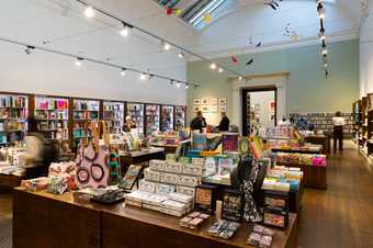 overview of the Tate Britain shop